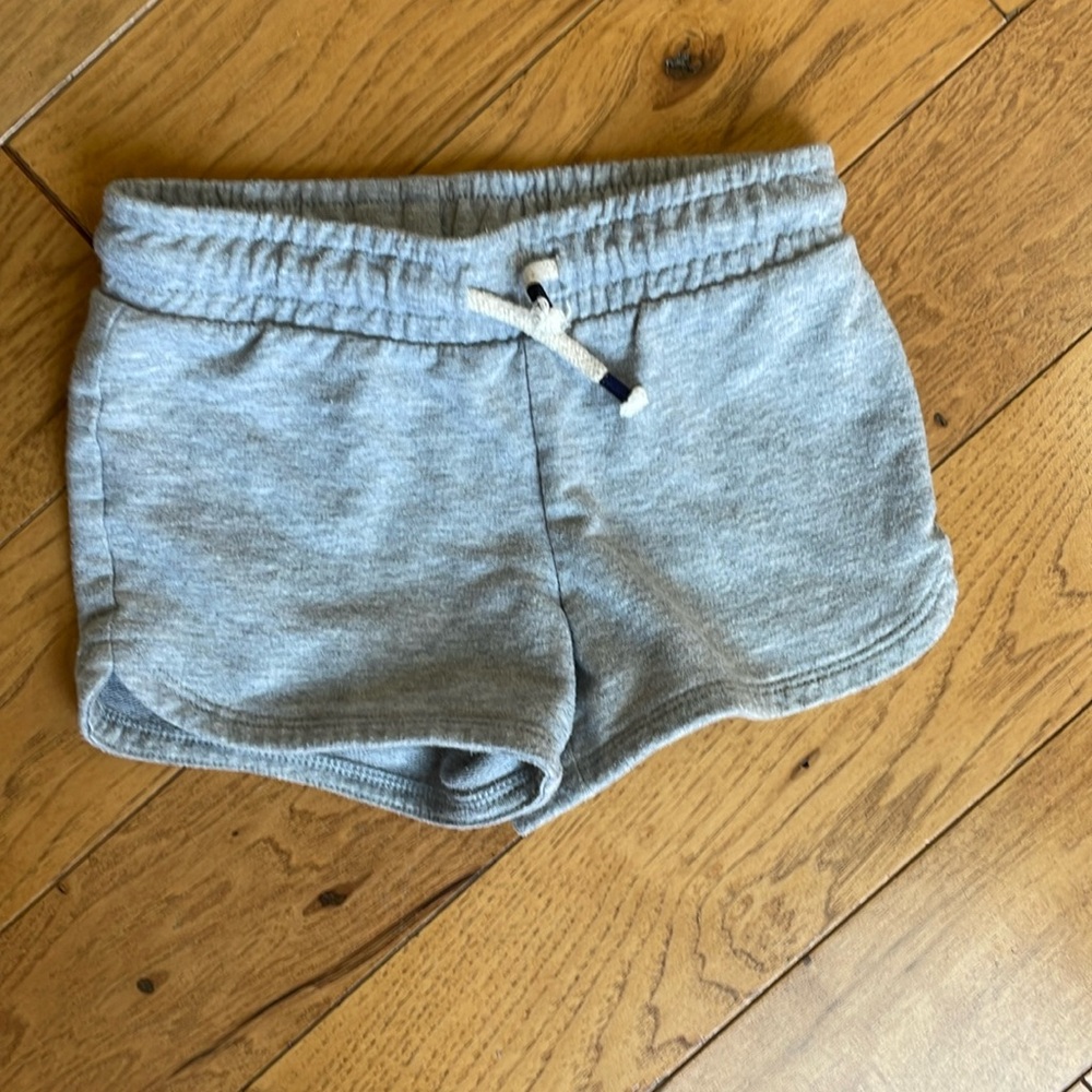 Cat & Jack gray sport shorts size 4/5